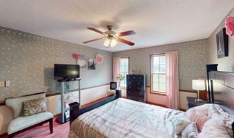 211 N 5TH Ave, Abbotsford, WI 54405