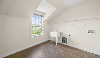 1715 Bates Rd, Alpharetta, GA 30009