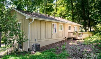 10 Muirfield Dr, Arden, NC 28704