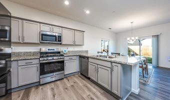 13722 Larkspur Way, Armona, CA 93202