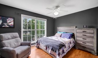 5 Lancaster Ct, Algonquin, IL 60102