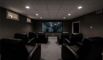 16 Hillside Rd, Cumberland, RI 02864