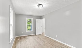 934 E Crothersville Rd, Austin, IN 47102