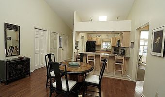 10 Sweet Bay Ln, Amherst, NY 14221