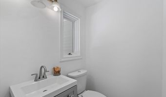 11 Spring Hill Rd, Bedford, NH 03110