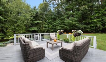 212 Orchard Woods Dr, North Kingstown, RI 02874