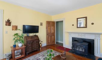 301 Maple St, Brattleboro, VT 05301