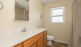 168 Laurel Ln, Blakeslee, PA 18610