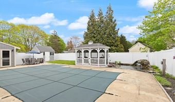 51 Millbrook Rd, Beverly, MA 01915