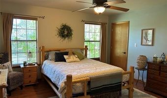 2897 N Lakeside Cir, Atoka, OK 74525