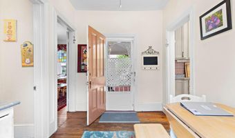 109 CENTRE St, Beach Haven, NJ 08008
