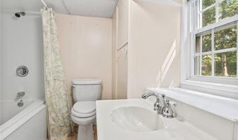 410 Diamond Hill Rd, Warwick, RI 02886