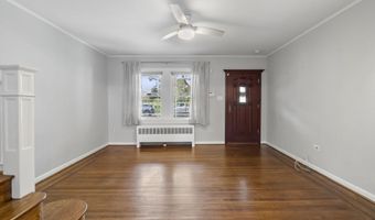 475 PENSDALE St, Philadelphia, PA 19128