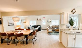 1688 S Aurora Ln, Nekoosa, WI 54457