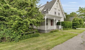 92 Cedar St, Belfast, ME 04915