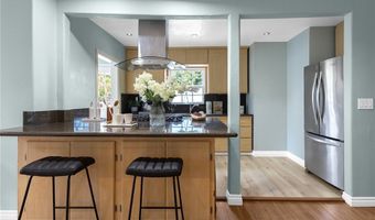 201 Las Tunas Dr, Arcadia, CA 91007