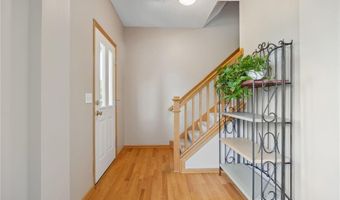 6595 Linwood Dr NE, Albertville, MN 55301