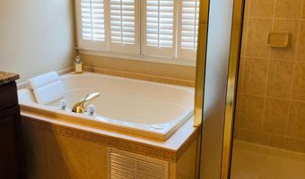 242 PATRIOT HILL Dr, Basking Ridge, NJ 07920