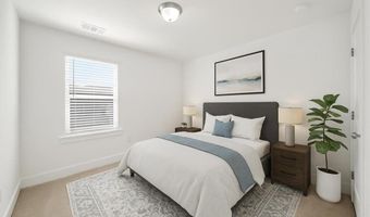 34 Auburn Woods Dr, Auburn, GA 30011