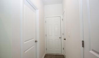 1179 Misty Creek Dr, Aberdeen, NC 28315