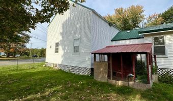 1233 Riverside Dr, Auburn, ME 04210