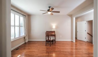 117 HARVESTER Dr, Lake Frederick, VA 22630