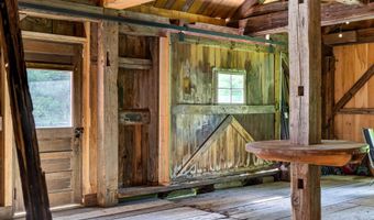 290 Leighton Rd, Augusta, ME 04330