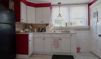 42 Thirteenth St, Bangor, ME 04401