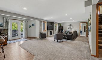 1026 NE Aspen Cir, Ankeny, IA 50021