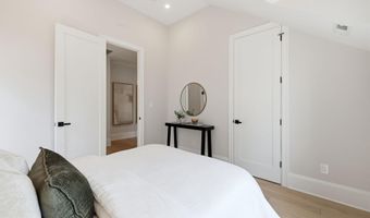 5023 FULTON St NW, Washington, DC 20016