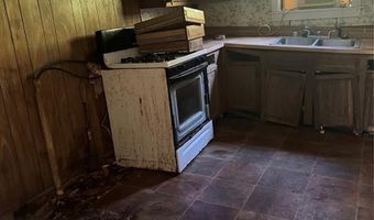 312 S Fairview St, Keene, TX 76059