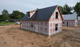 402 S Magnolia Ave, Andrews, SC 29510