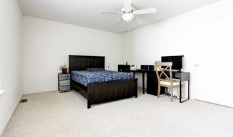 10 Oyster Bay Rd H, Absecon, NJ 08201