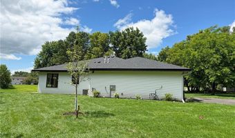 30 Cedar Ct, Annandale, MN 55302