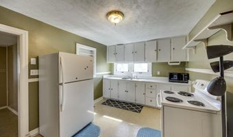 1107 N 3rd St, Bardstown, KY 40004