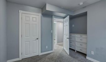 4005 GOLDEN Ct, Cheyenne, WY 82001