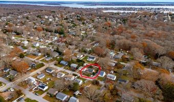 59 Spice Bush Trl, Narragansett, RI 02882