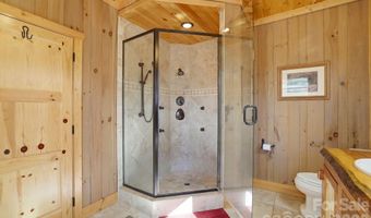 2150 Shellstand Rd, Almond, NC 28702