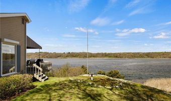 64 Starr Dr, Narragansett, RI 02882