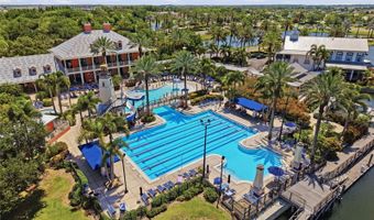5610 GOLDEN ISLES Dr, Apollo Beach, FL 33572
