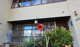 5035 AMERICANA Dr, Annandale, VA 22003