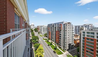 360 W Washington Ave 1204, Madison, WI 53703
