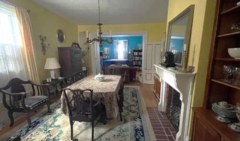 17 James St, Bangor, ME 04401