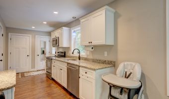 78 Bellevue Dr, Coventry, CT 06238