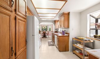 30430 Passageway Pl, Agoura Hills, CA 91301