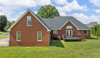 121 Lewis Burnett Dr, Boiling Springs, SC 29316