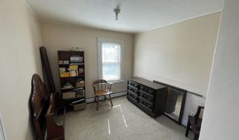 60 Cedar St, Berlin, NH 03570