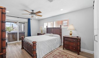 831 CHIPAWAY Dr, Apollo Beach, FL 33572
