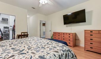 210 Henley Pl, Bay St. Louis, MS 39520