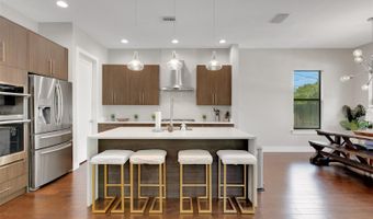 2512 N WESTMORELAND Dr, Orlando, FL 32804